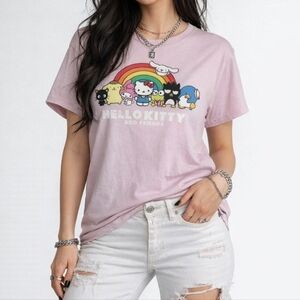 Hello Kitty & Friends Rainbow Dreams Graphic Tee Size Large Pink